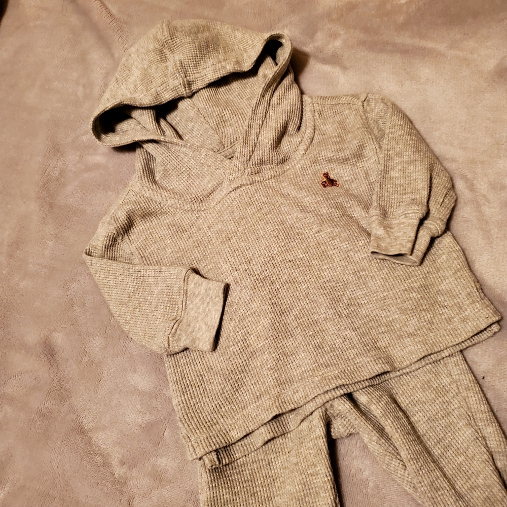 Gap 3-6 month Grey matching set 2 piece top bottom shirt pants infant baby cloth
